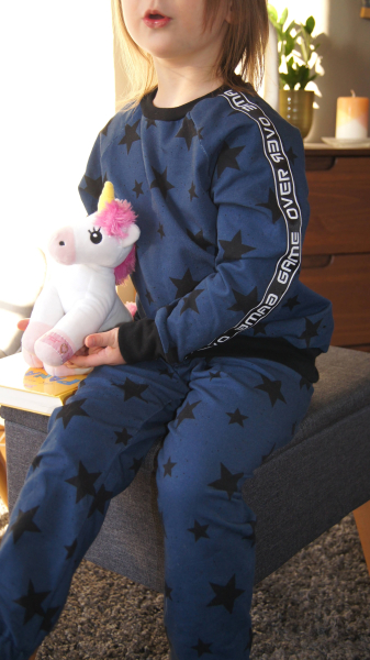 Hilco - Sweatstoff - Im Zoo - Sterne - blau - schwarz